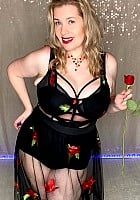 Traci Love